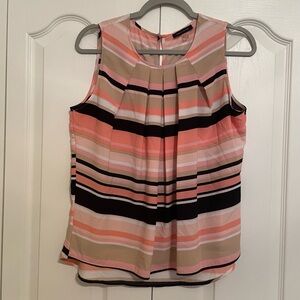 ⭐️ 4/$20 Tommy Hilfiger lightweight blouse